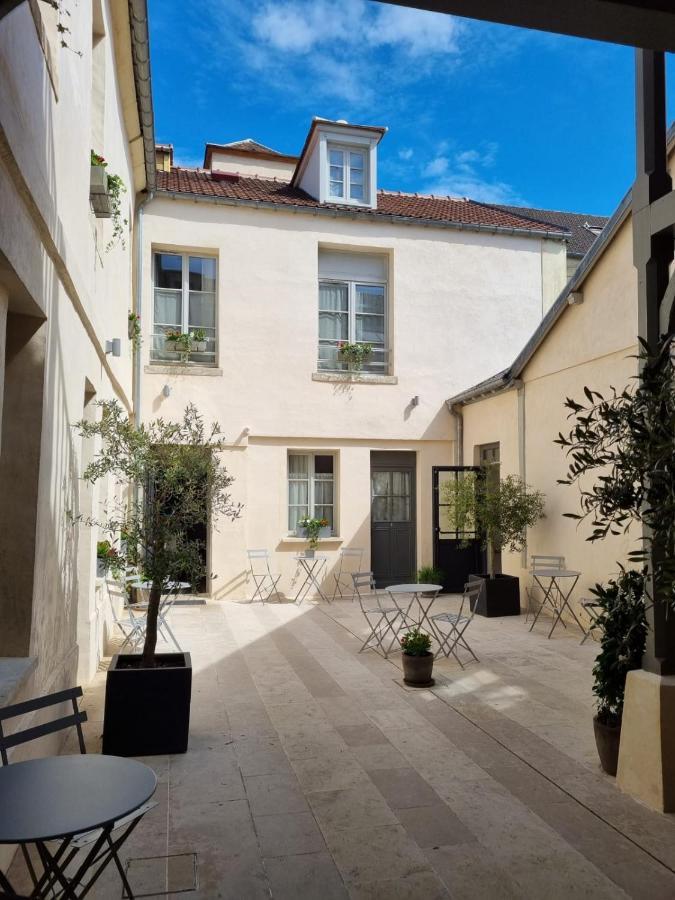 Hotel Le Chantilly Exterior photo